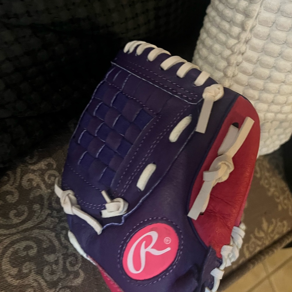 10 in Rawlings glove